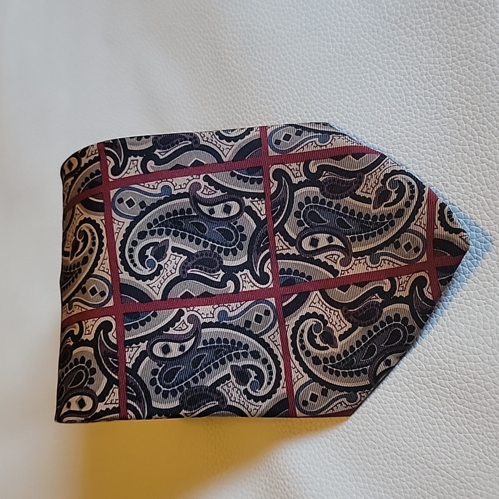 Adam Furst Made In USA Silk Tie Beige / Blue / Red Silk Tie.